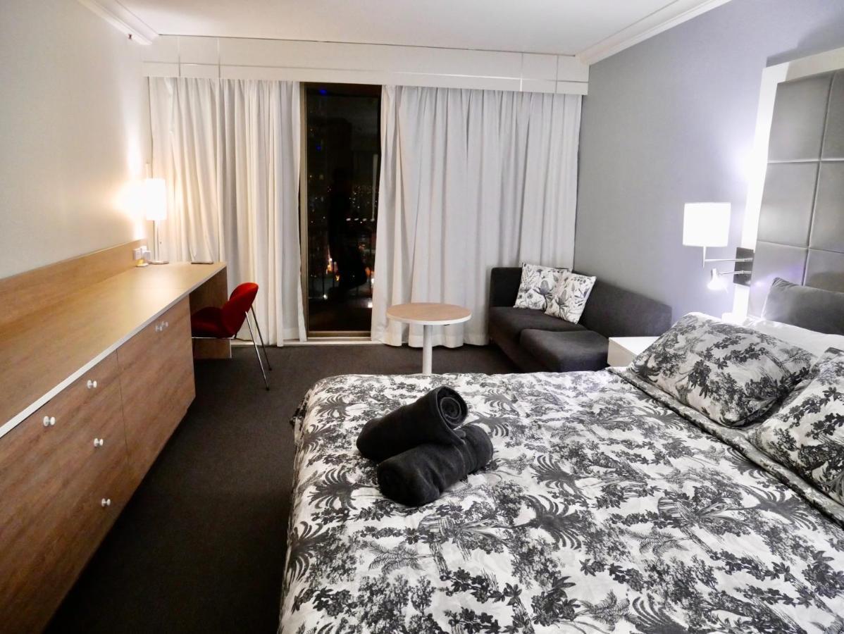Fab In Heart Of Surfers Paradise! Free Wifi And Free Parking! Gold Coast