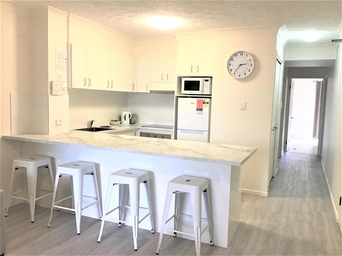 Aparthotel Beaches On Wave Street Gold Coast