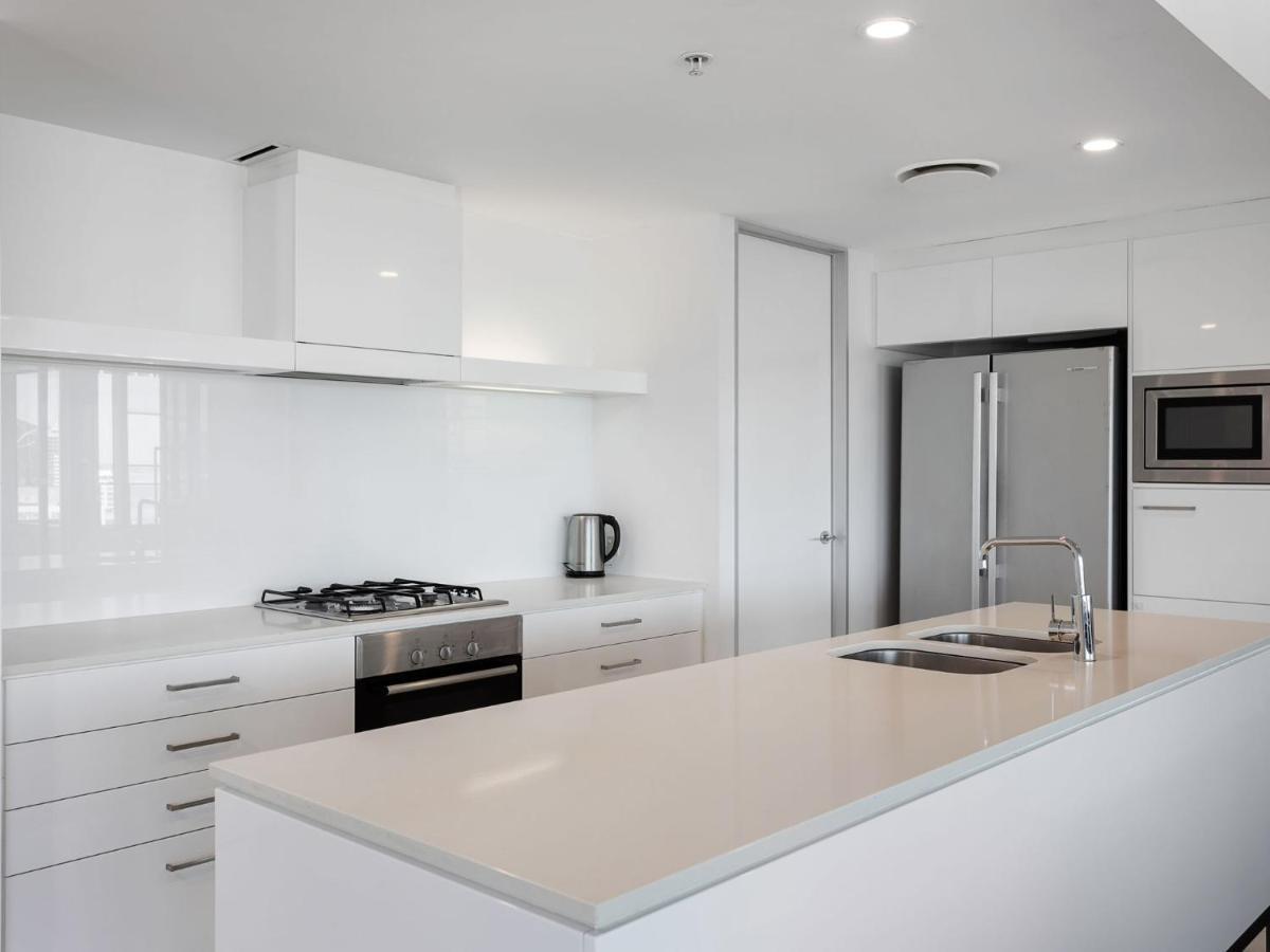 Luxury 3 Bedroom With Ocean Views - Coast Hm Gold Coast