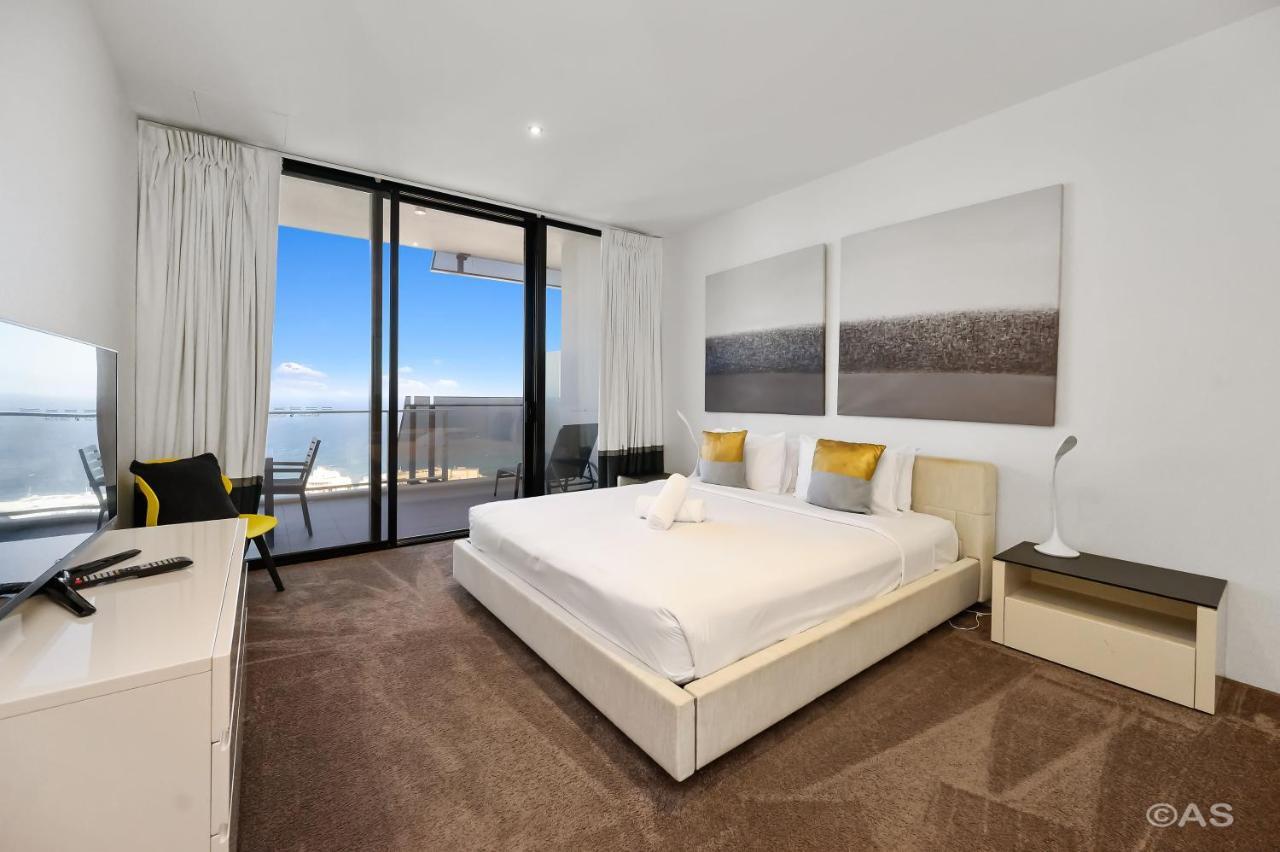 Circle On Cavill - Private - Apartment
