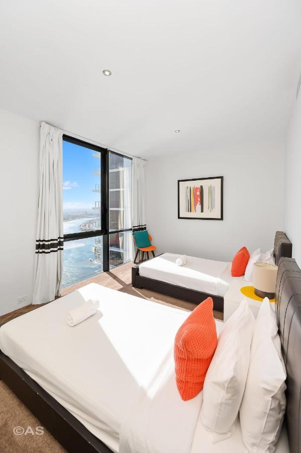 Circle On Cavill - Private - Apartment *