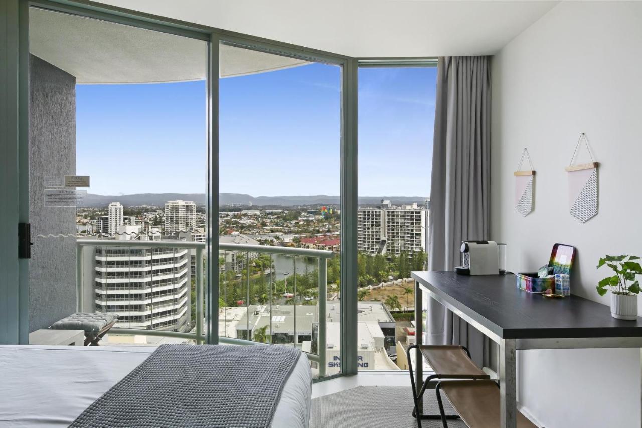 Studio With Facilities In Prime Location Apartment Gold Coast