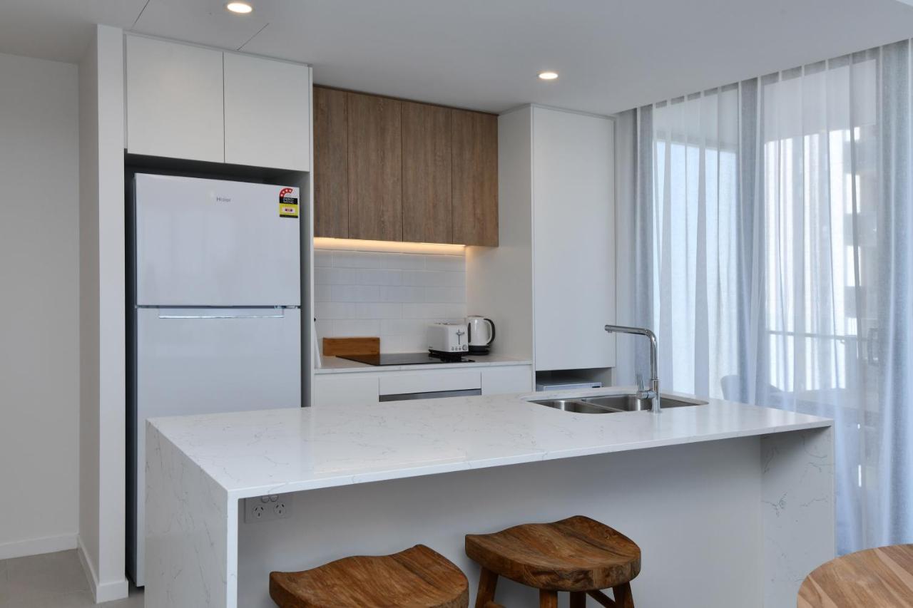 X Kirra Aparthotel