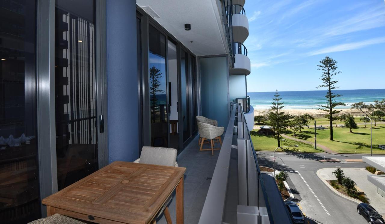 X Kirra Aparthotel