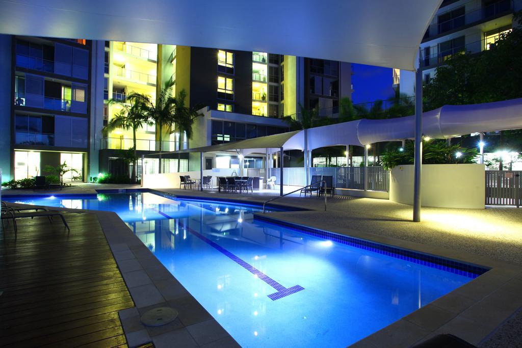 Signature Waterfront 4*