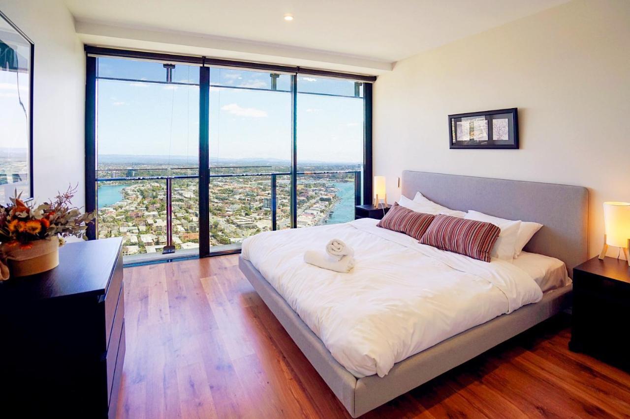 Circle On Cavill Surfers Paradise Apartments-holiday Paradise