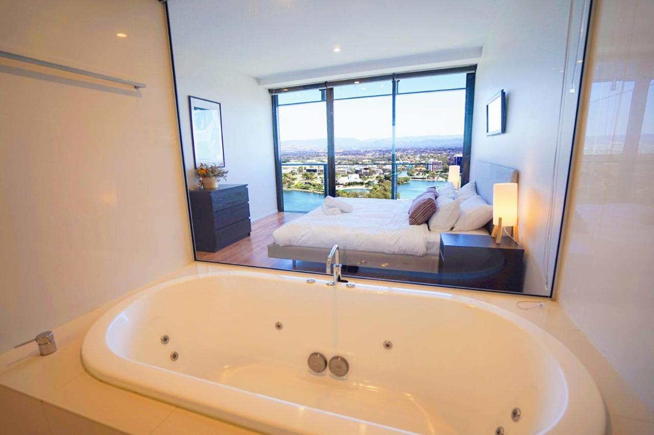 Circle On Cavill Surfers Paradise Apartments-holiday Paradise Apartment Gold Coast