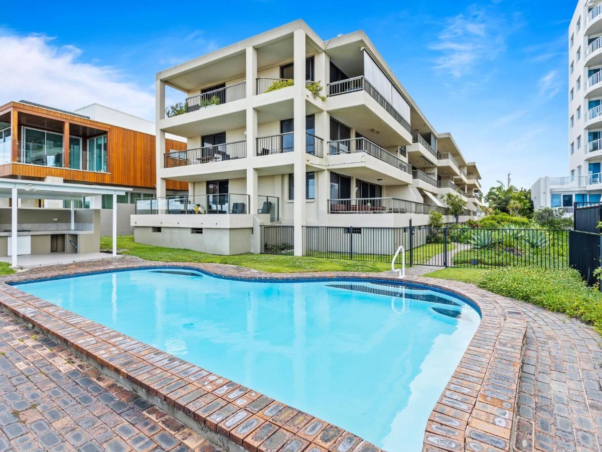 Apartment Beachfront Getaway In Palm Beach - Coasthm Gold Coast