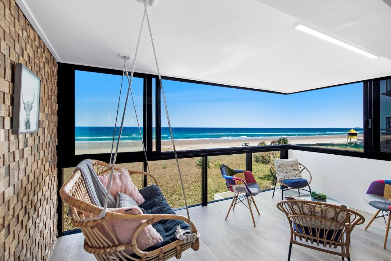 Absolutly Beachfront Surfers Paradise, Pure Shores!