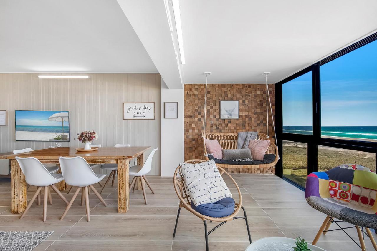 Absolutly Beachfront Surfers Paradise, Pure Shores! *