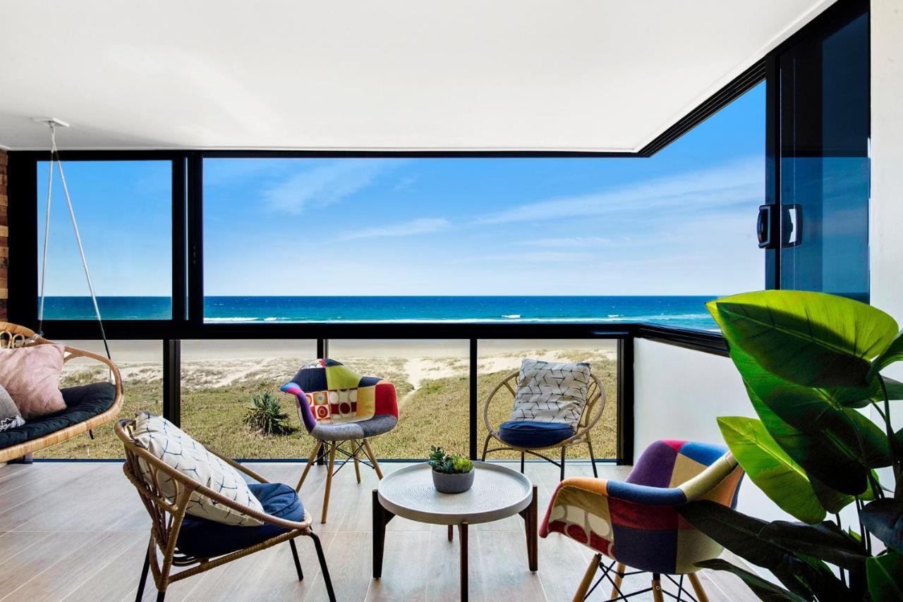 Absolutly Beachfront Surfers Paradise, Pure Shores! * Gold Coast