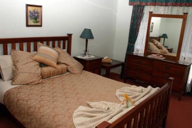 Bed & Breakfast Hillside Country Retreat 3*
