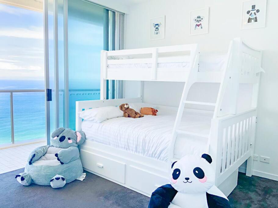 Air On Broadbeach Beachfront 2level Stunning With 180 Degree Views Apartment Gold Coast