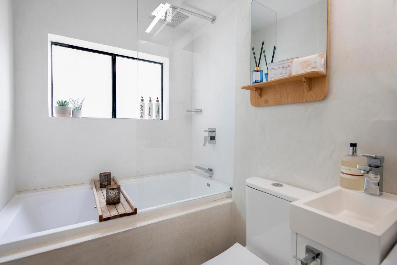 Absolutly Beachfront Surfers Paradise, Pure Shores! Apartamento