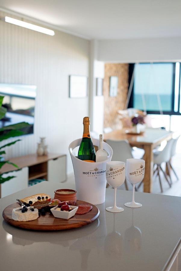 Apartamento Absolutly Beachfront Surfers Paradise, Pure Shores! Gold Coast