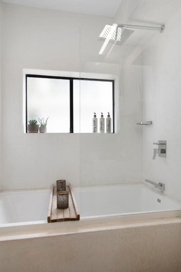 Absolutly Beachfront Surfers Paradise, Pure Shores! Apartamento Gold Coast