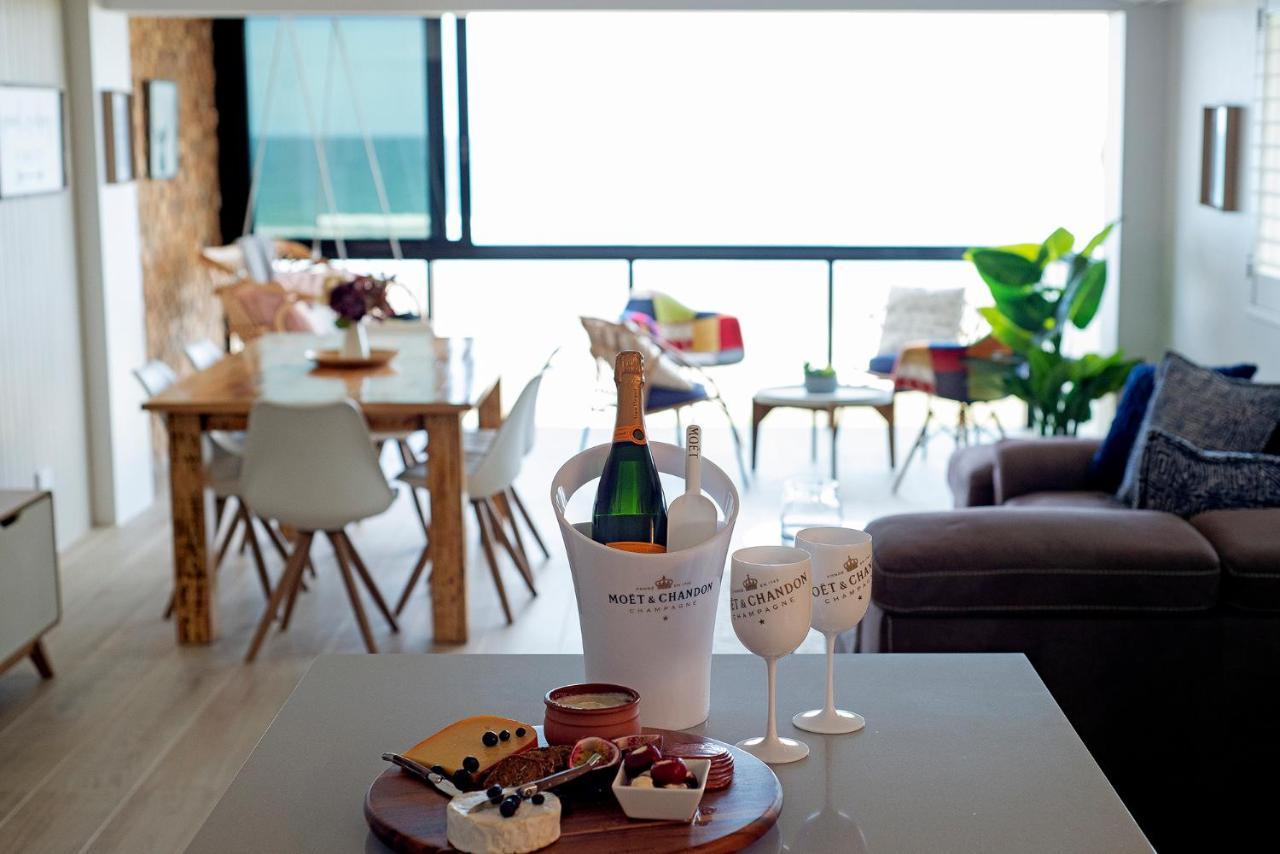 Absolutly Beachfront Surfers Paradise, Pure Shores! Apartamento
