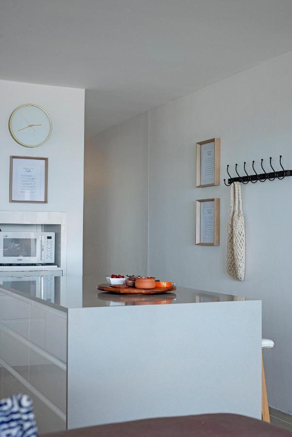 Absolutly Beachfront Surfers Paradise, Pure Shores! * Gold Coast