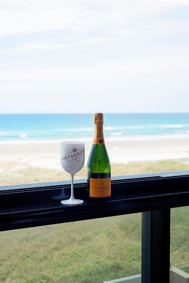 Absolutly Beachfront Surfers Paradise, Pure Shores! Apartamento