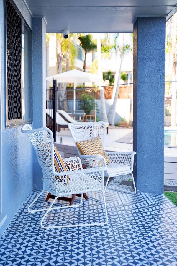 Surfers Paradise Unique 7-bedrooms Waterfront * Gold Coast