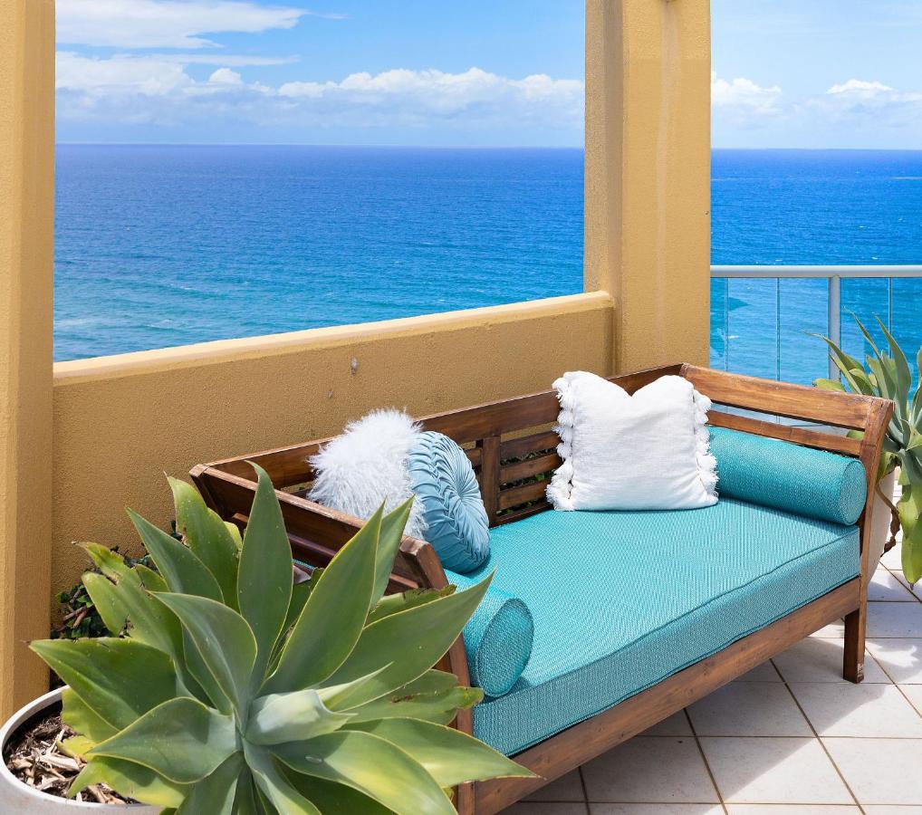 Style 3br Unit W/ Huge Entertainers Balcony Apartment Gold Coast