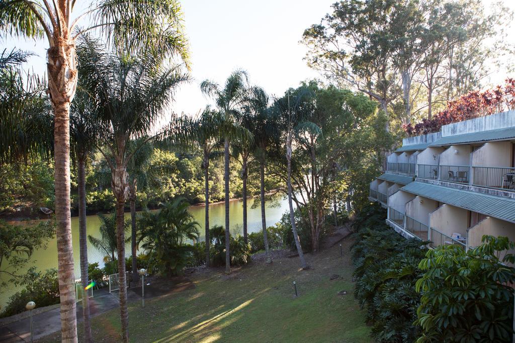 Nightcap At Hinterland Nerang Hotel