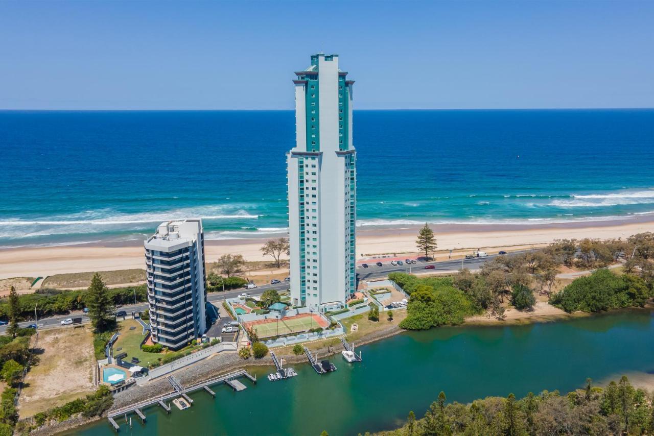 Resort The Waterford On Main Gold Coast