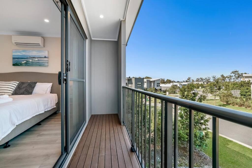 Theme Parks Up To 8 Guests Modern House * Gold Coast
