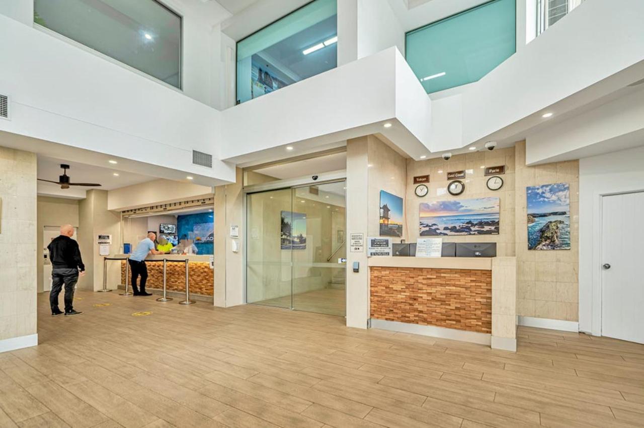 Apartment Beachside In The Heart Of Surfers Paradise - Free Parking *