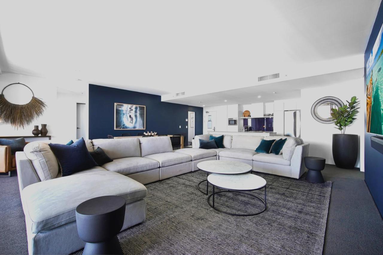 Circle On Cavill Sub Penthouse W/ 4 Bedrooms Apartment