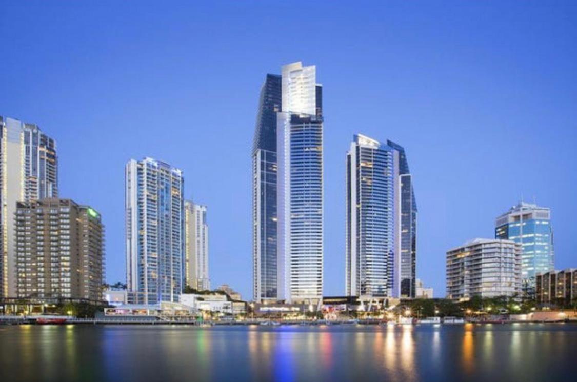 Circle On Cavill Sub Penthouse W/ 4 Bedrooms Gold Coast
