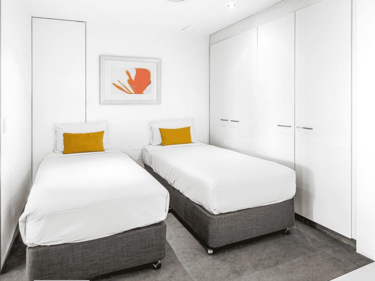 Circle On Cavill 25th Floor With Ocean Views - Coasthm Apartment