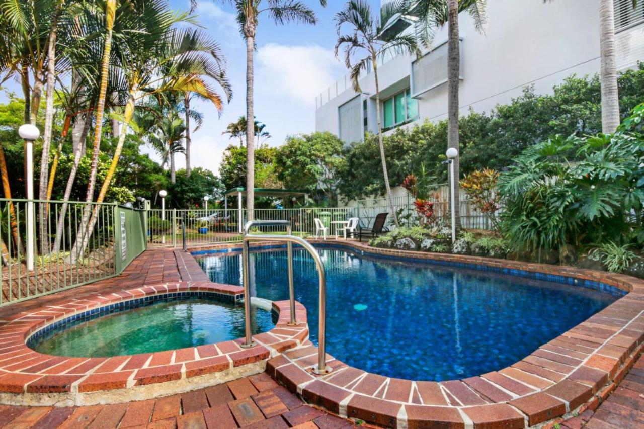Apartment Superb 1 Bedroom Near The