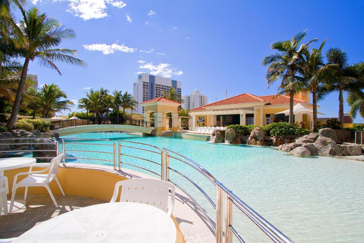 Kids Free In Hinterland View 2 Bedroom 1 Bathroom At Chevron Renaissance- Q Apartment