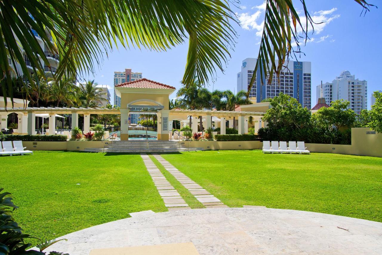 Apartment Kids Free In Hinterland View 2 Bedroom 1 Bathroom At Chevron Renaissance- Q *