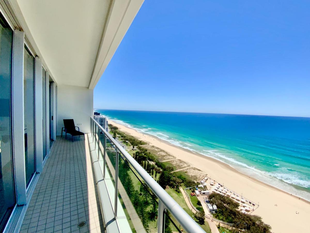 Air On Broadbeach Beachfront 2level Stunning With 180 Degree Views Gold Coast