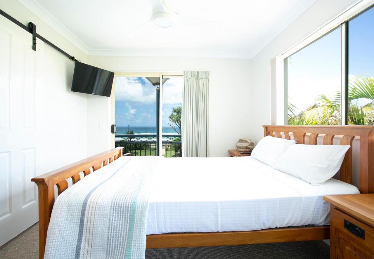 Resort Golden Riviera Absolute Beachfront