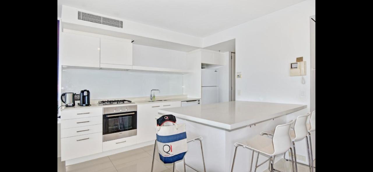 Private At Surfers Paradise Gold Coast
