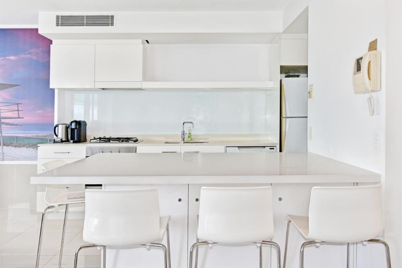 Private At Surfers Paradise Apartment *