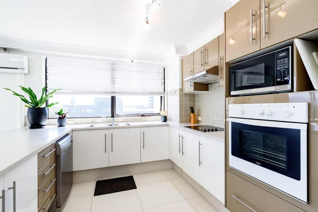 Apartment Excluza At The Aegean Gold Coast