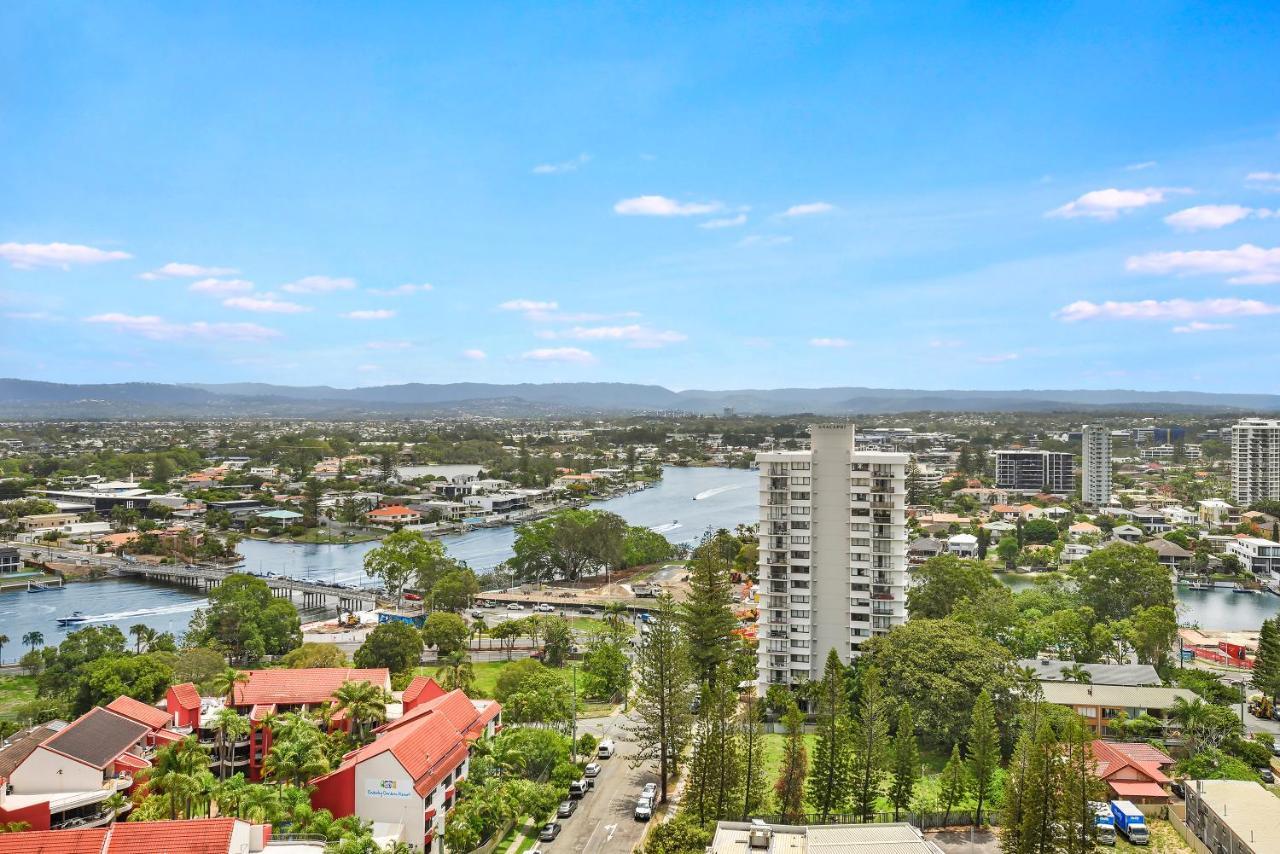 Aparthotel Surfers Century Oceanside Gold Coast