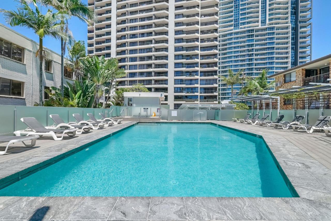 Aparthotel Surfers Century Oceanside 4*