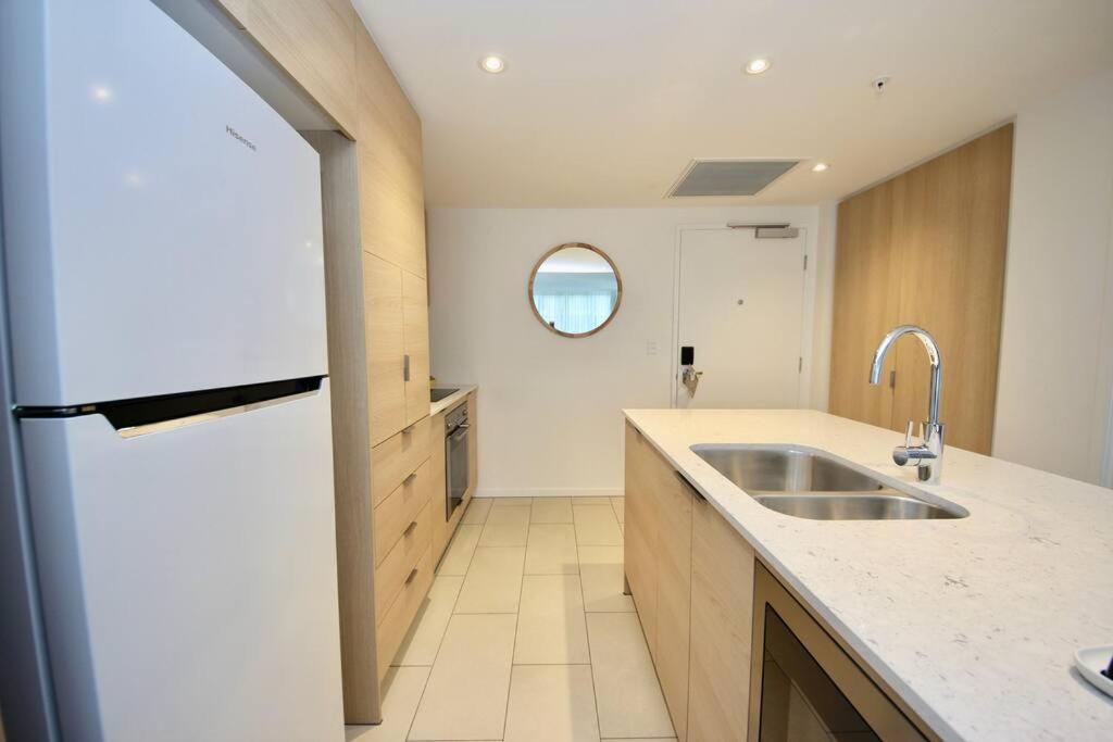 Broadbeach 806 Apartment *