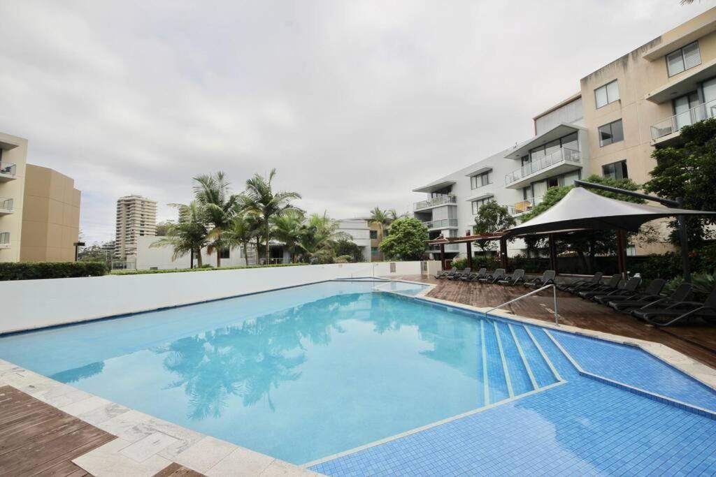 Swell 1032 Gold Coast