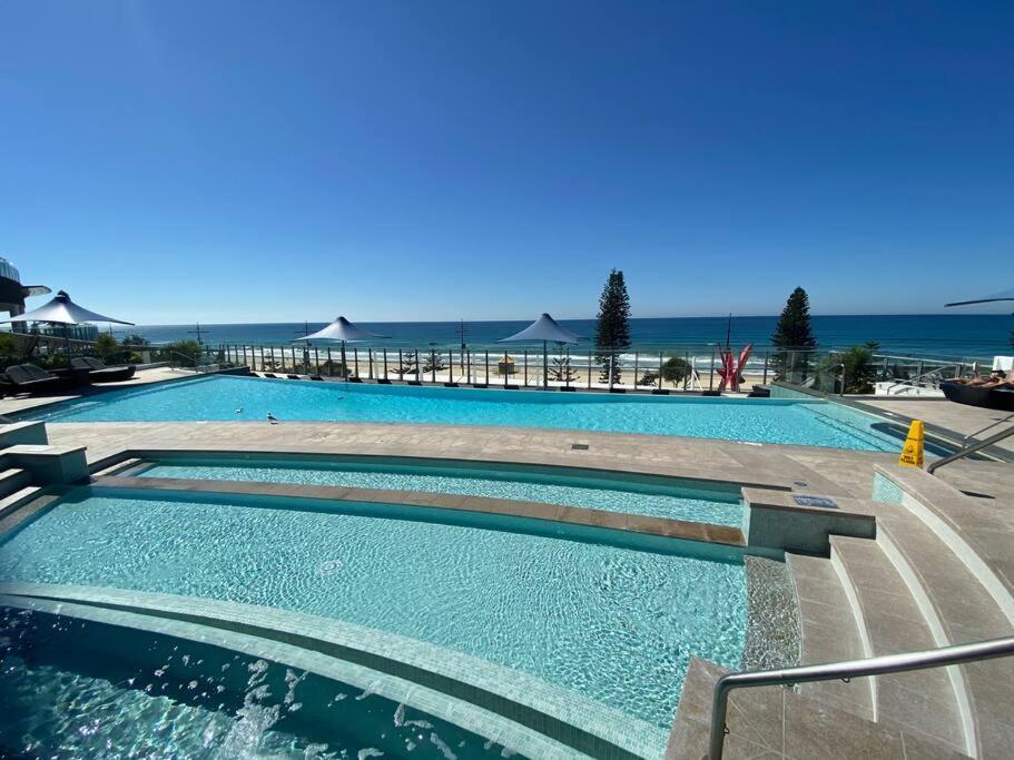 Beachfront Luxury In Soul Surfers Paradise 9th *