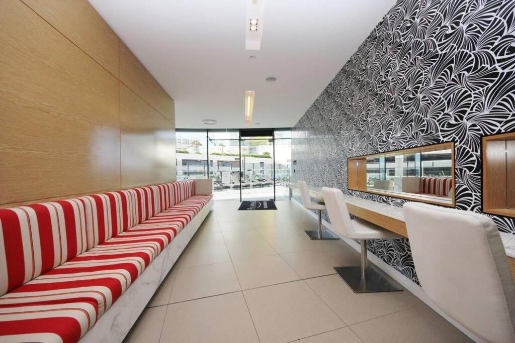 Oracle 2401 Apartment Gold Coast