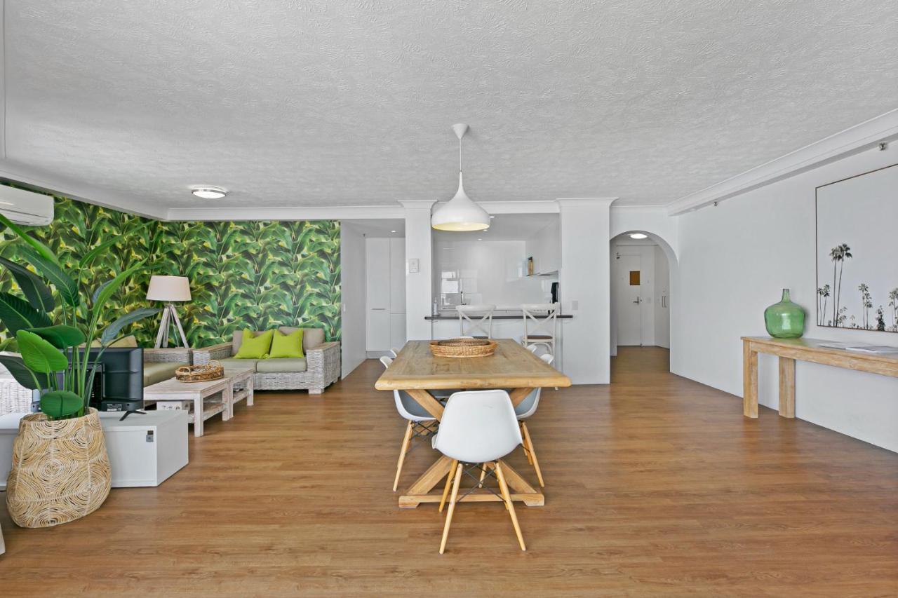 Apartment Spacious Beachfront 2-bed With Stunning Oceanview Gold Coast