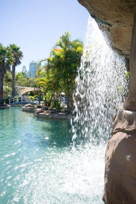 Diamond 24 * Gold Coast