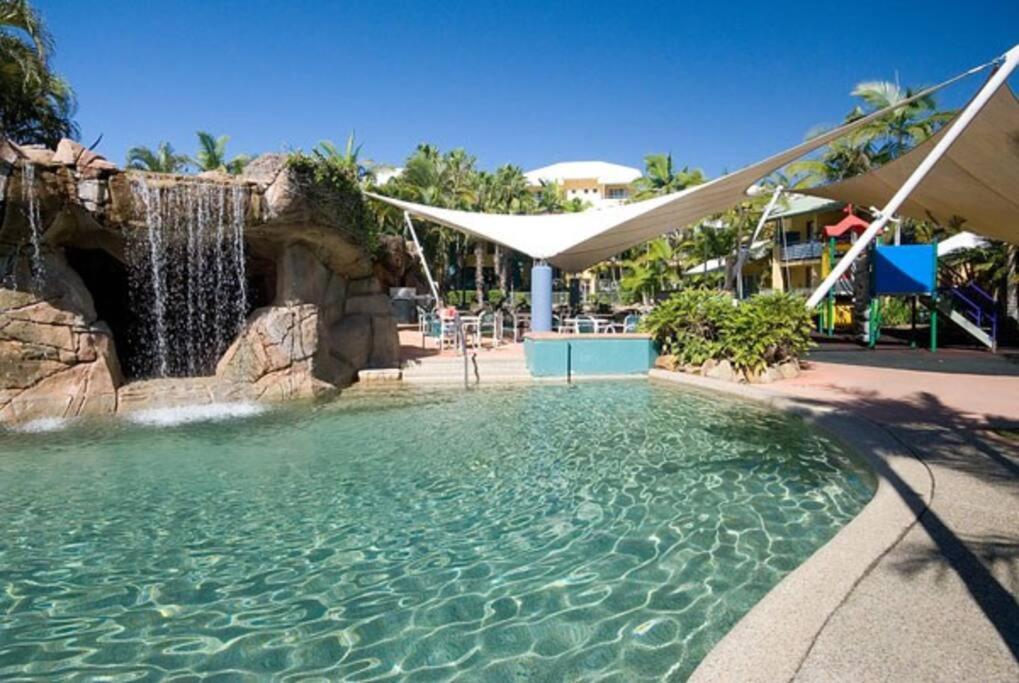 Diamond 24 * Gold Coast