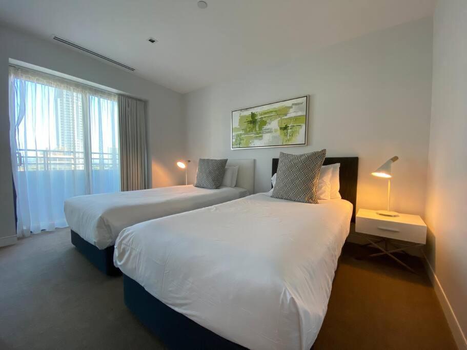 Beachfront Luxury In Soul Surfers Paradise 9th Apartment *